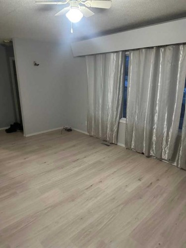 4805 55 Avenue, Valleyview, AB - Indoor Photo Showing Other Room