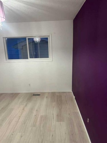 4805 55 Avenue, Valleyview, AB - Indoor Photo Showing Other Room
