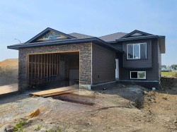 9215 94a Avenue Wembley, AB T0H 3S0