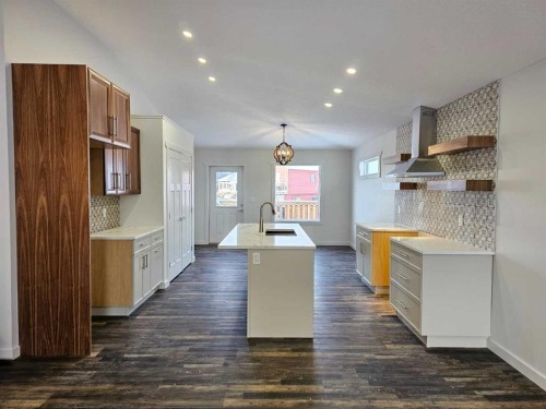 9215 94A Avenue, Wembley, AB - Indoor Photo Showing Kitchen