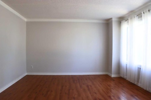 4812 53 Avenue, Valleyview, AB - Indoor Photo Showing Other Room