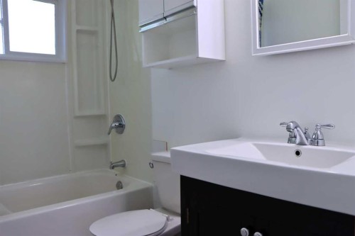4812 53 Avenue, Valleyview, AB - Indoor Photo Showing Bathroom