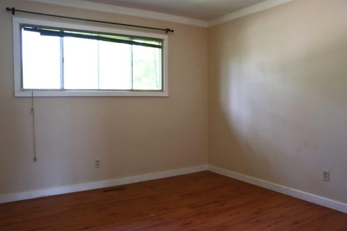 4812 53 Avenue, Valleyview, AB - Indoor Photo Showing Other Room
