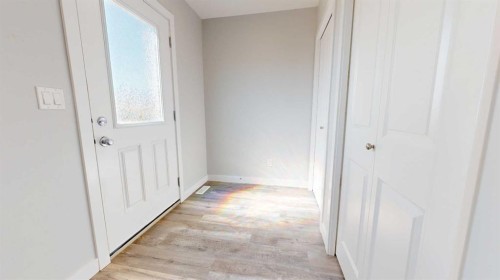 9517 113 Avenue, Clairmont, AB - Indoor Photo Showing Other Room
