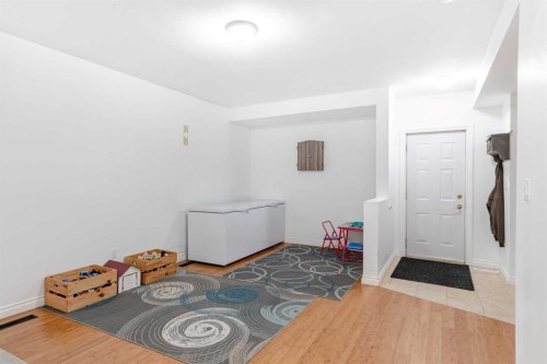 10602 101 Ave, Hythe, AB - Indoor Photo Showing Other Room