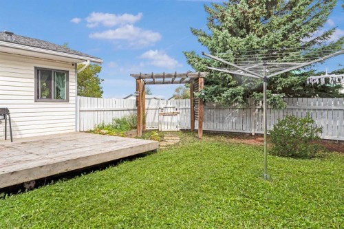 10602 101 Ave, Hythe, AB - Outdoor With Deck Patio Veranda
