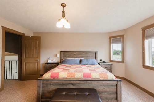 10926 60 Avenue, Grande Prairie, AB - Indoor Photo Showing Bedroom