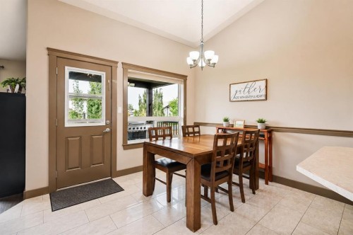 10926 60 Avenue, Grande Prairie, AB - Indoor Photo Showing Dining Room
