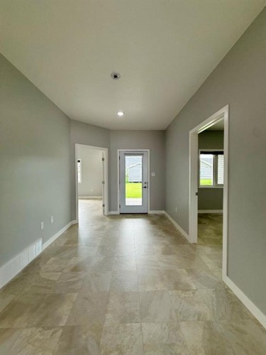 9904 111 Street Unit 4, La Crete, AB - Indoor Photo Showing Other Room