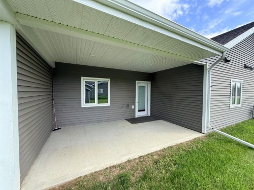 9904 111 Street Unit 4, La Crete, AB - Outdoor With Exterior