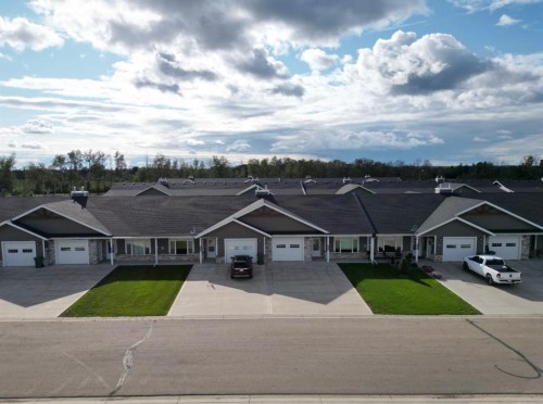 9904 111 Street Unit 4, La Crete, AB - Outdoor With Facade