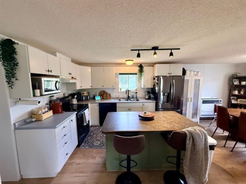 10629 101 Ave, La Crete, AB - Indoor