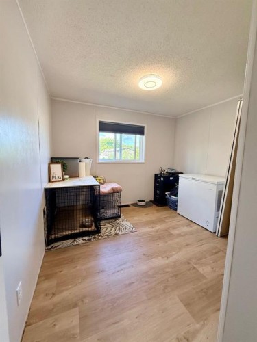 10629 101 Ave, La Crete, AB - Indoor Photo Showing Other Room