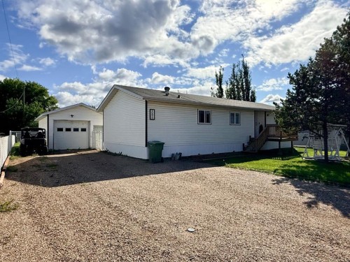 10629 101 Ave, La Crete, AB - Outdoor