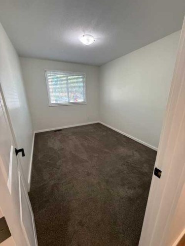 10205 103 Street, High Level, AB - Indoor Photo Showing Other Room