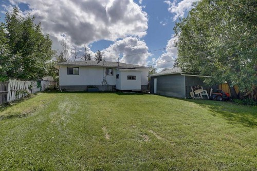9622 108 Avenue, Grande Prairie, AB 