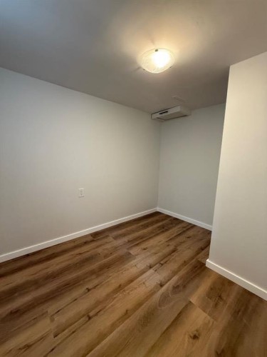 5032 55Th Avenue, High Prairie, AB - Indoor Photo Showing Other Room
