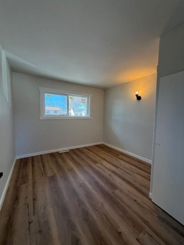 5032 55Th Avenue, High Prairie, AB - Indoor Photo Showing Other Room