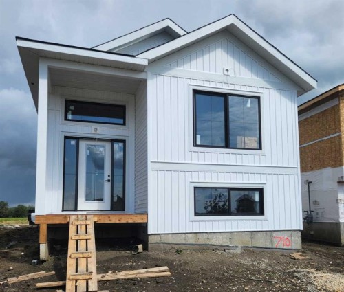 8646 Copperwood Road  Grande Prairie, AB T8X 0X8