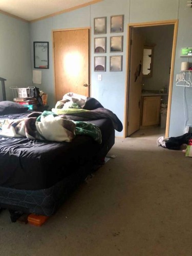 22 Dewberry Road, High Level, AB - Indoor Photo Showing Bedroom