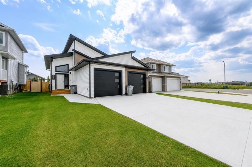 10341 128 Avenue  Grande Prairie, AB T8V 6S9