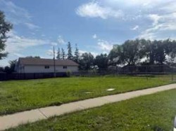 10411 121 Avenue NW Edmonton, AB T5G 0T1