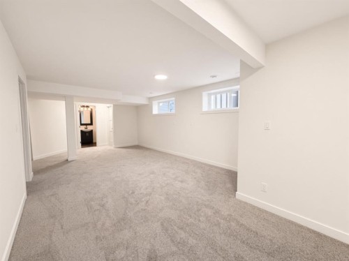 9010 Willow Drive, Grande Prairie, AB - Indoor Photo Showing Other Room