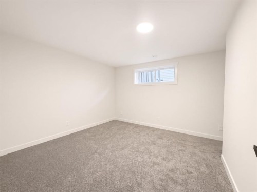 9010 Willow Drive, Grande Prairie, AB - Indoor Photo Showing Other Room