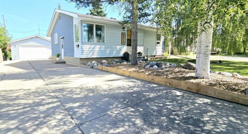 8525 95 Street  Grande Prairie, AB T8V 3E4