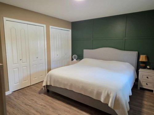 37 Pinnacle Crescent, Grande Prairie, AB - Indoor Photo Showing Bedroom
