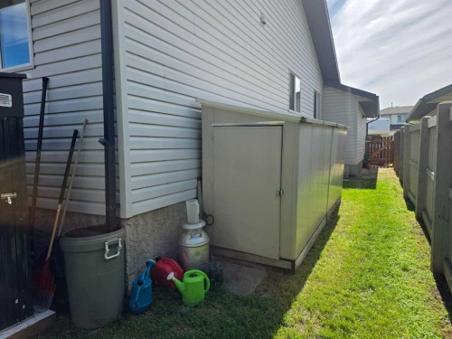 37 Pinnacle Crescent, Grande Prairie, AB - Outdoor With Exterior