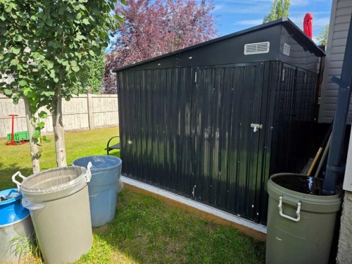 37 Pinnacle Crescent, Grande Prairie, AB - Outdoor