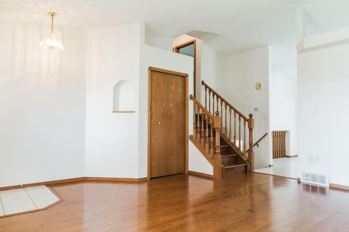 10610 Michaelis Boulevard, Grande Prairie, AB - Indoor Photo Showing Other Room