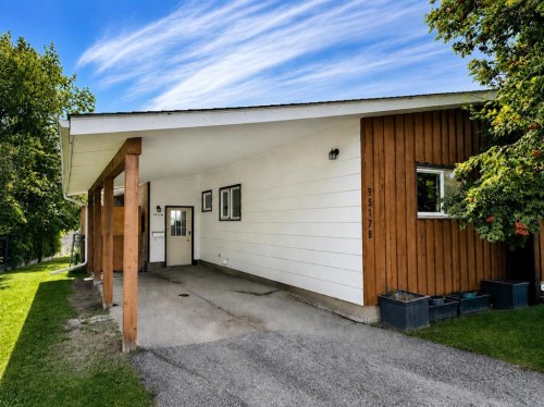 B-9517 98 Avenue  Grande Prairie, AB T8V 0N8