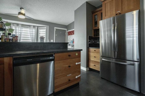 5405 42 Ave, Grimshaw, AB - Indoor Photo Showing Kitchen
