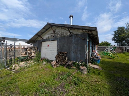 4611 48 Street, Rycroft, AB - Outdoor