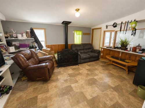 4611 48 Street, Rycroft, AB - Indoor Photo Showing Other Room
