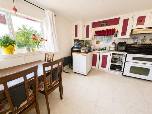 4611 48 Street, Rycroft, AB - Indoor Photo Showing Kitchen
