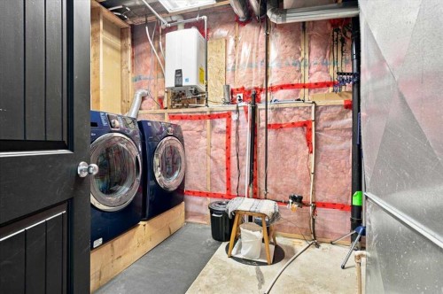 13005 90 Street, Grande Prairie, AB - Indoor Photo Showing Laundry Room