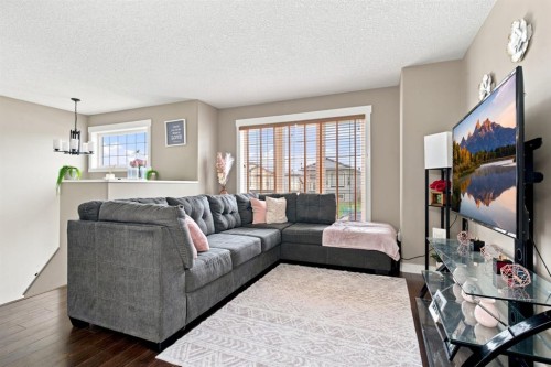 11551 75 Avenue, Grande Prairie, AB - Indoor Photo Showing Living Room