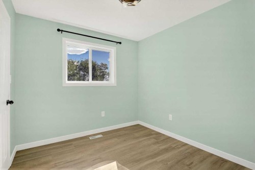 723020 Range Road 95, Beaverlodge, AB - Indoor Photo Showing Other Room
