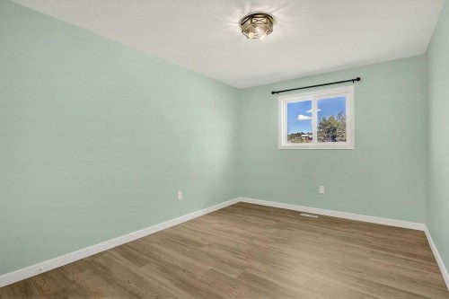 723020 Range Road 95, Beaverlodge, AB - Indoor Photo Showing Other Room