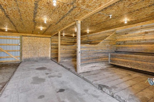 723020 Range Road 95, Beaverlodge, AB - Indoor
