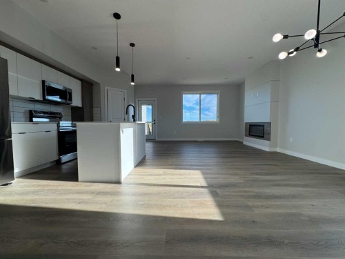 B-10210 128 Avenue , Grande Prairie, AB T8V 6S9 4