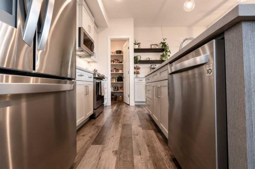8214 87A Street, Grande Prairie, AB 