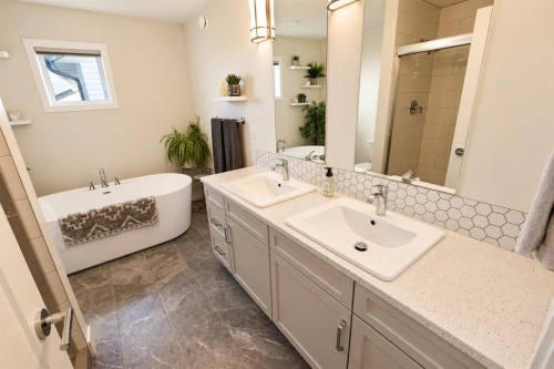 8214 87A Street, Grande Prairie, AB 