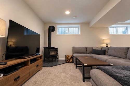 8214 87A Street, Grande Prairie, AB 