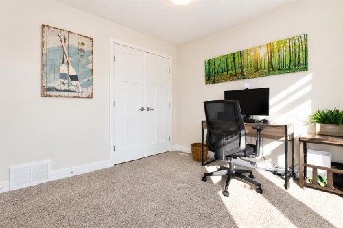 8214 87A Street, Grande Prairie, AB 