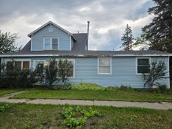 10111 102 Avenue Hythe, AB T0H 2C0