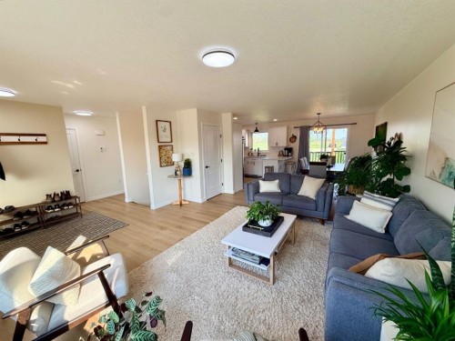 10418 105 Ave, La Crete, AB 